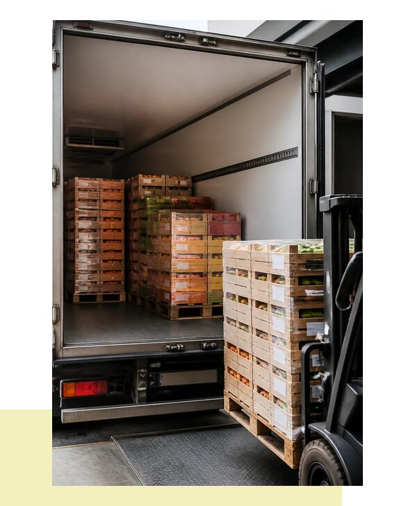 Перевозка сельхозпродукции на паллетах с доставкой в Слободскую